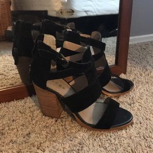Hinge block heels
